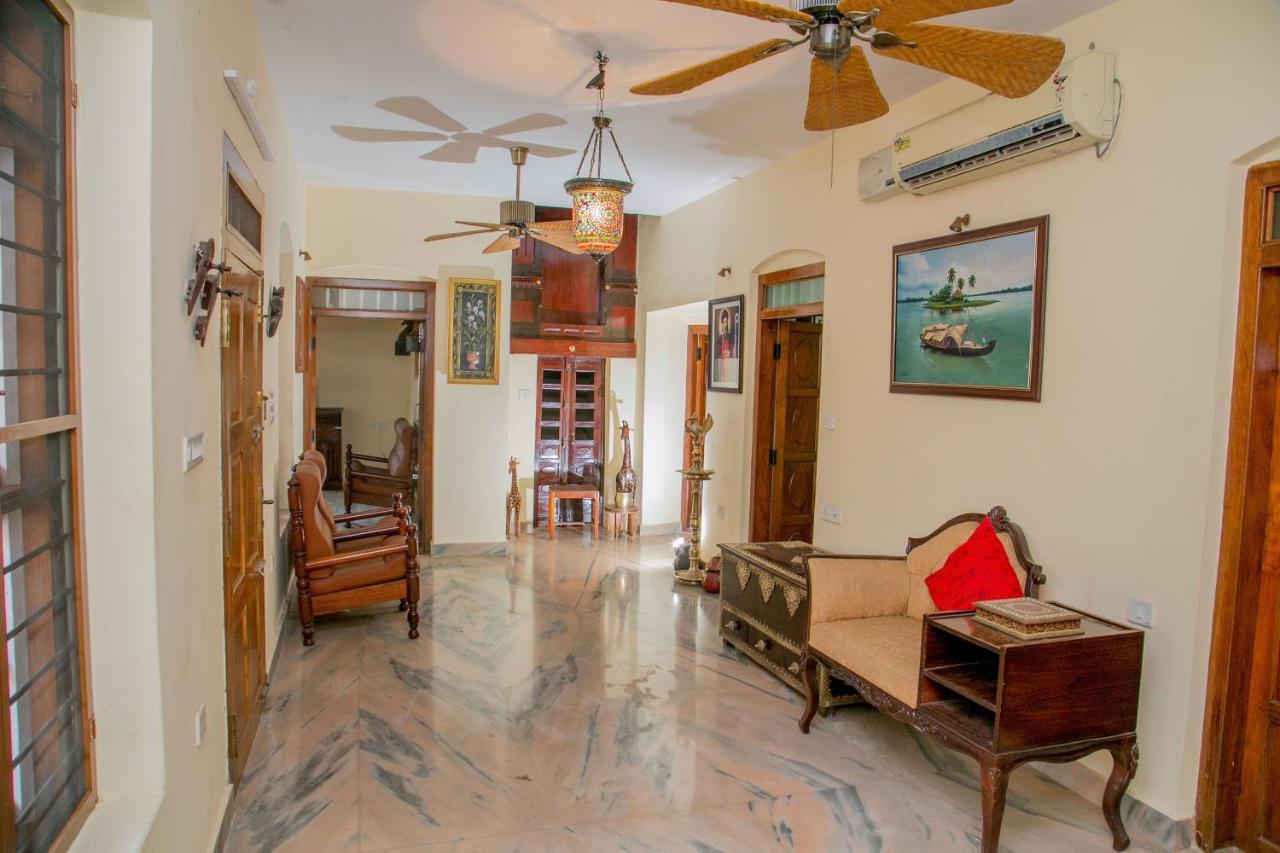 Trium Heritage Villa Chengannur Bagian luar foto